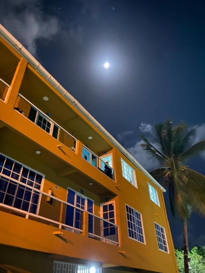 Sea Life Apartamentos En Via Principal Centro Y San Luis San Andrés Buitenkant foto