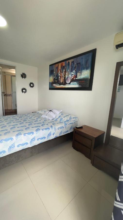 Sea Life Apartamentos En Via Principal Centro Y San Luis San Andrés Buitenkant foto