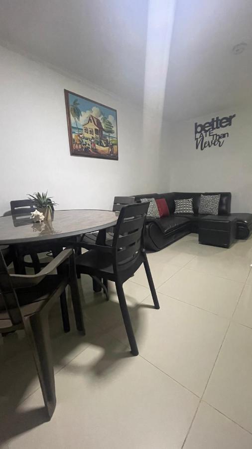 Sea Life Apartamentos En Via Principal Centro Y San Luis San Andrés Buitenkant foto