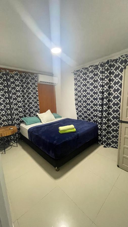 Sea Life Apartamentos En Via Principal Centro Y San Luis San Andrés Buitenkant foto
