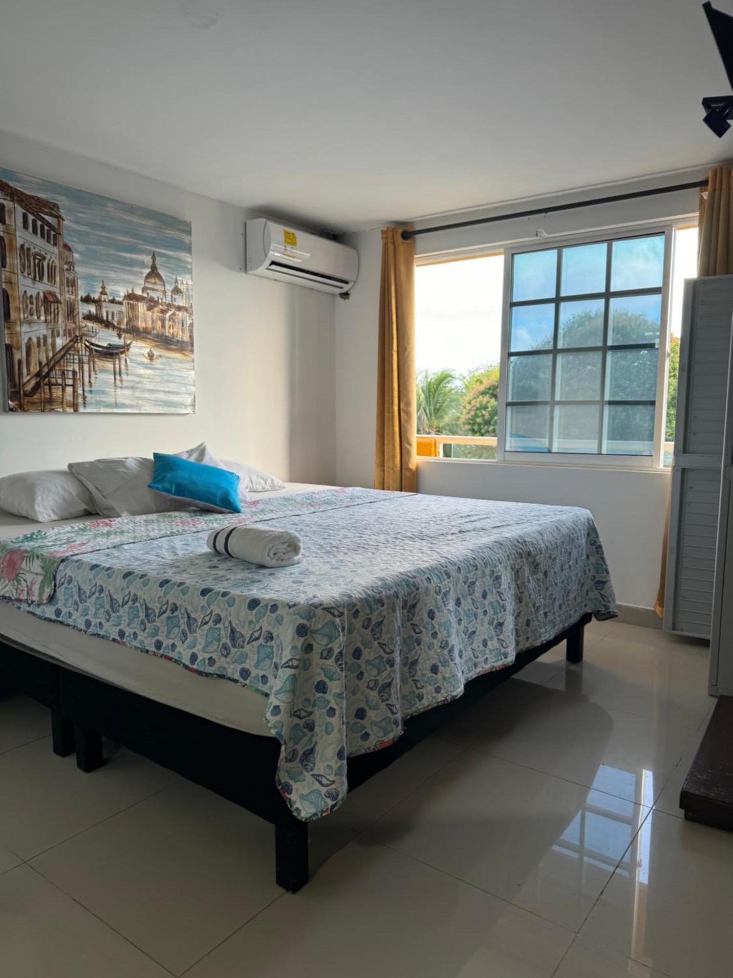 Sea Life Apartamentos En Via Principal Centro Y San Luis San Andrés Buitenkant foto
