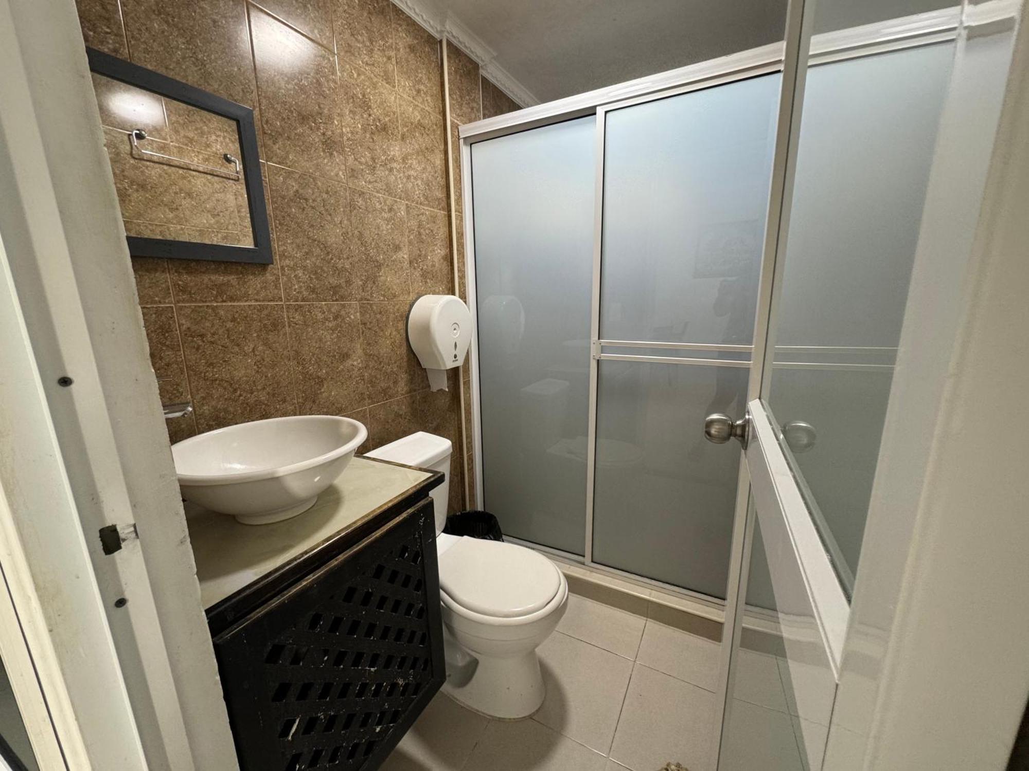 Sea Life Apartamentos En Via Principal Centro Y San Luis San Andrés Buitenkant foto
