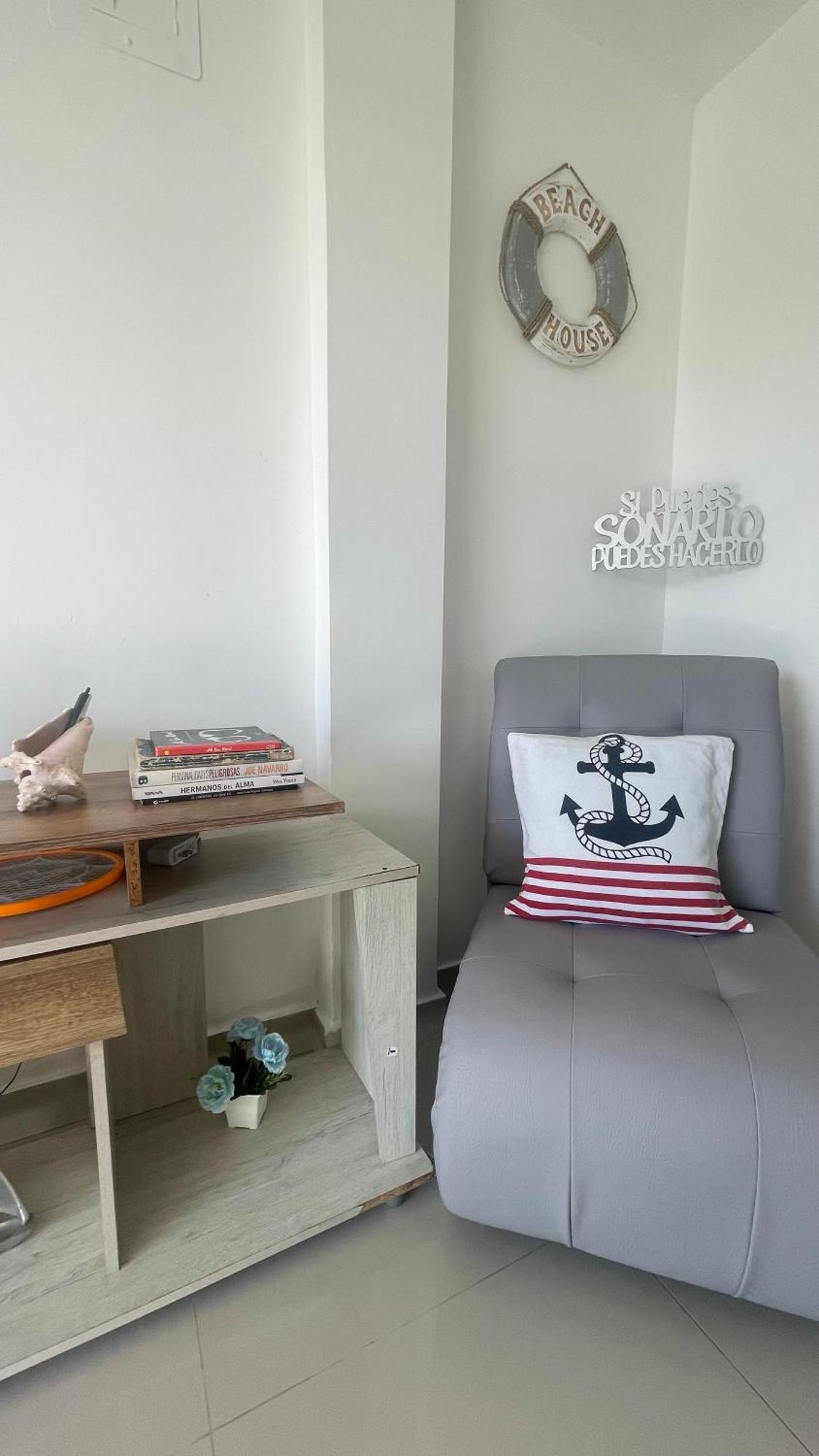 Sea Life Apartamentos En Via Principal Centro Y San Luis San Andrés Buitenkant foto