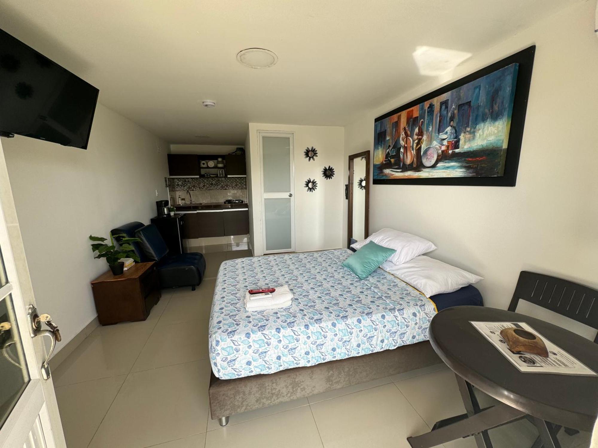 Sea Life Apartamentos En Via Principal Centro Y San Luis San Andrés Buitenkant foto