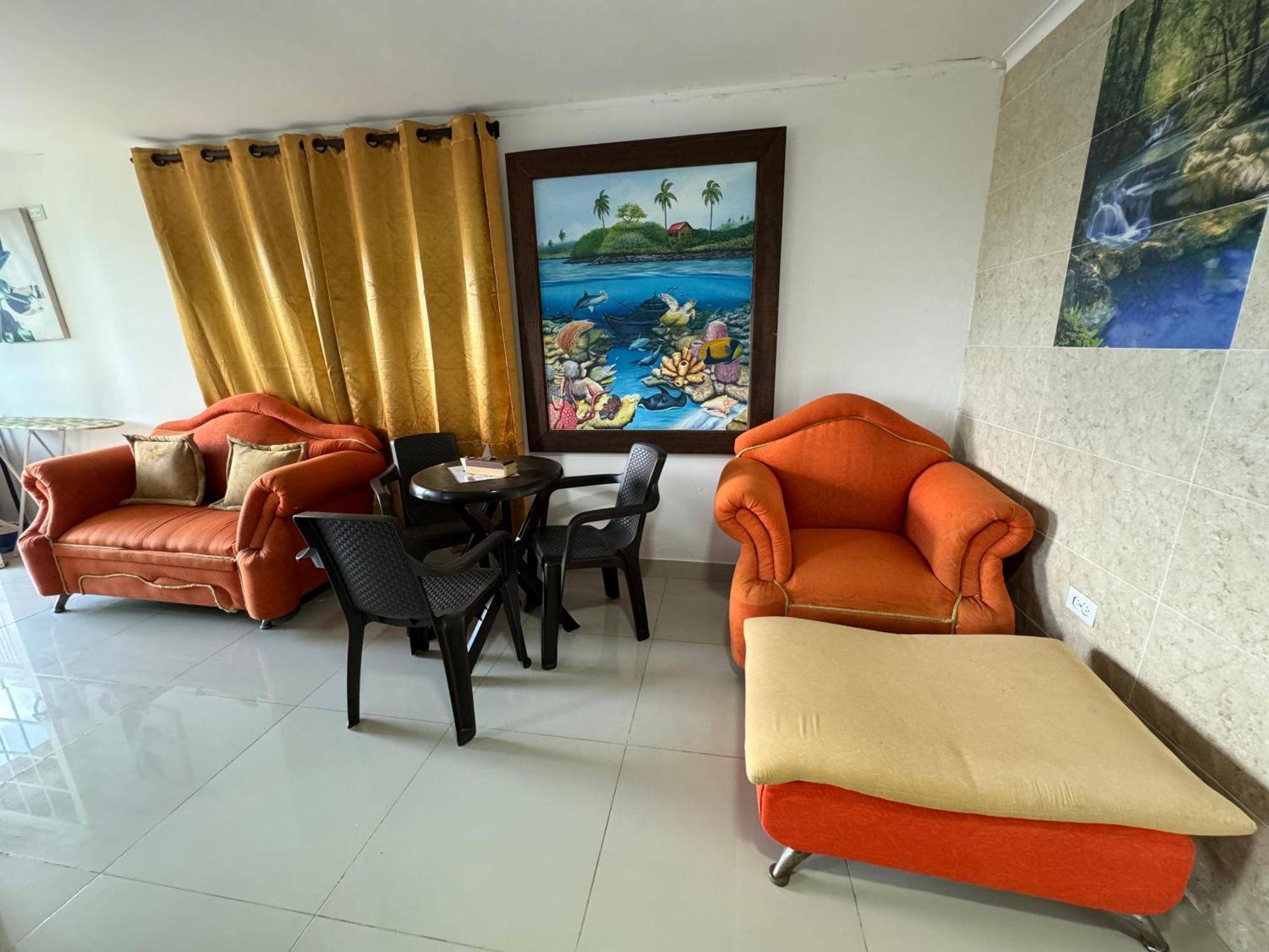 Sea Life Apartamentos En Via Principal Centro Y San Luis San Andrés Buitenkant foto