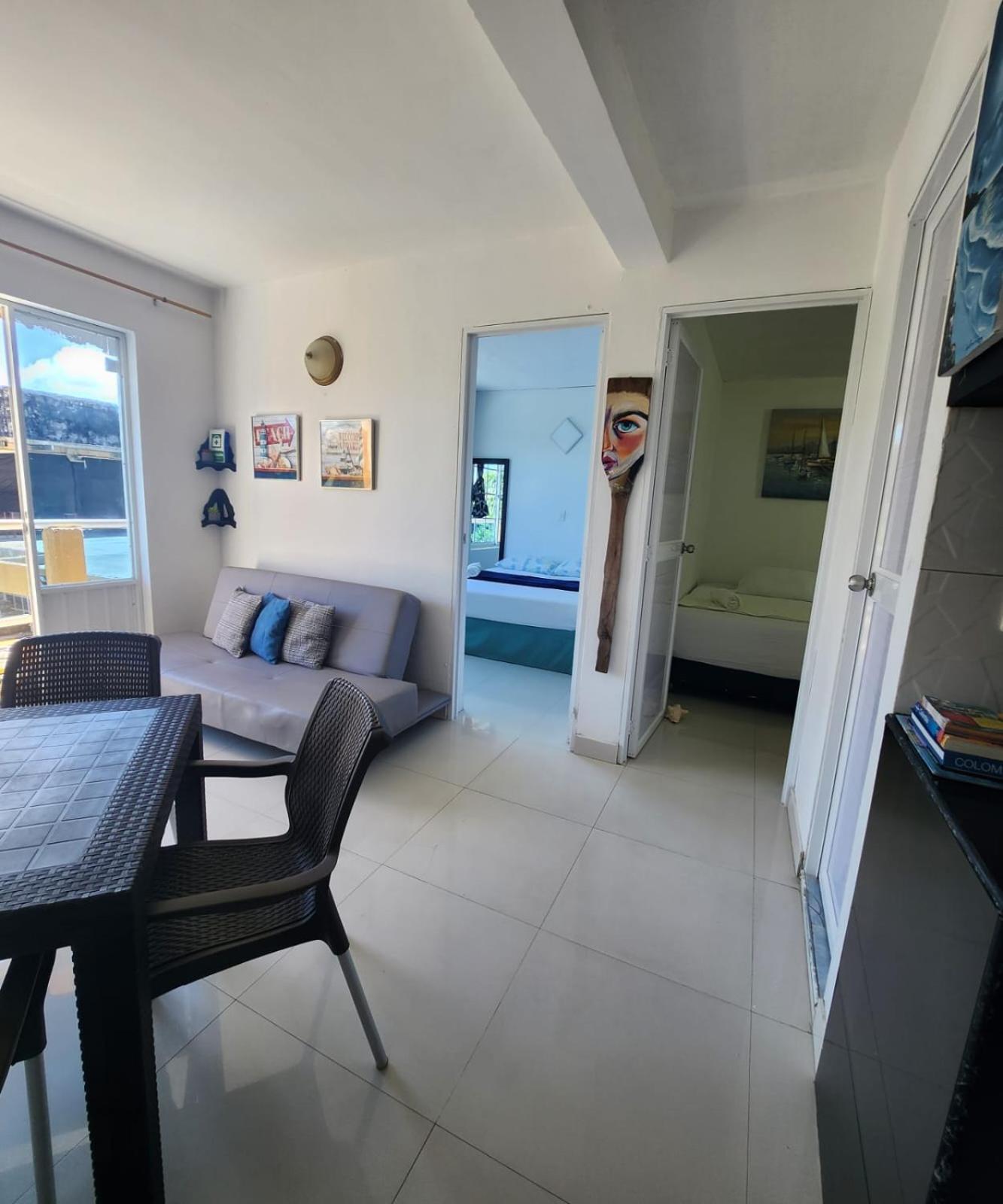 Sea Life Apartamentos En Via Principal Centro Y San Luis San Andrés Buitenkant foto